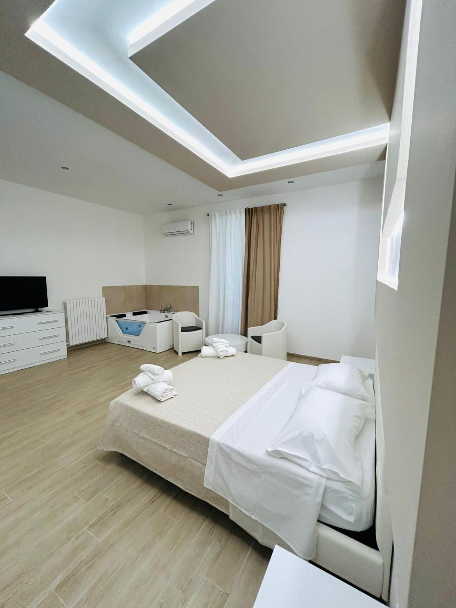 Bed E Suite Domar Brindisi Extérieur photo