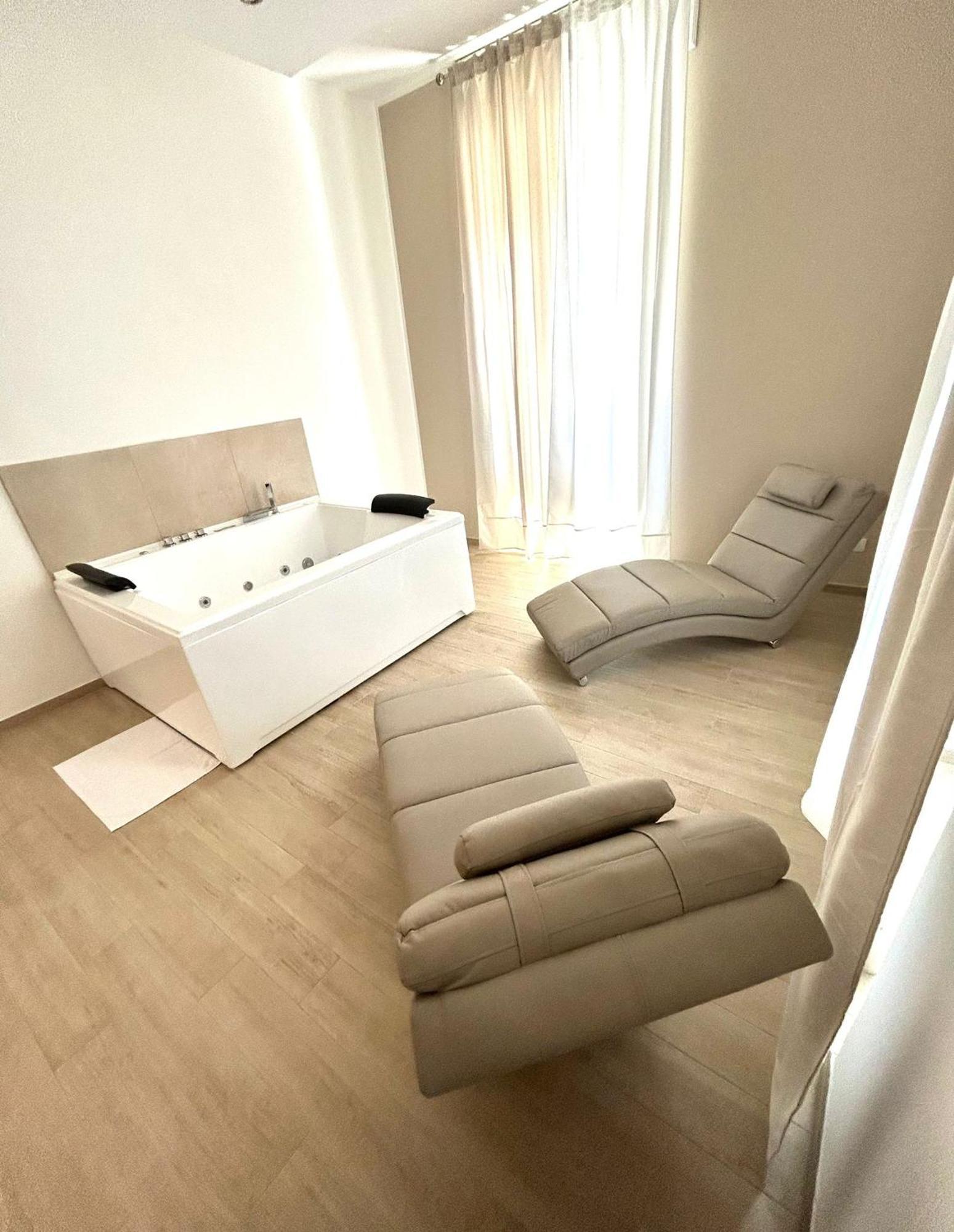 Bed E Suite Domar Brindisi Extérieur photo
