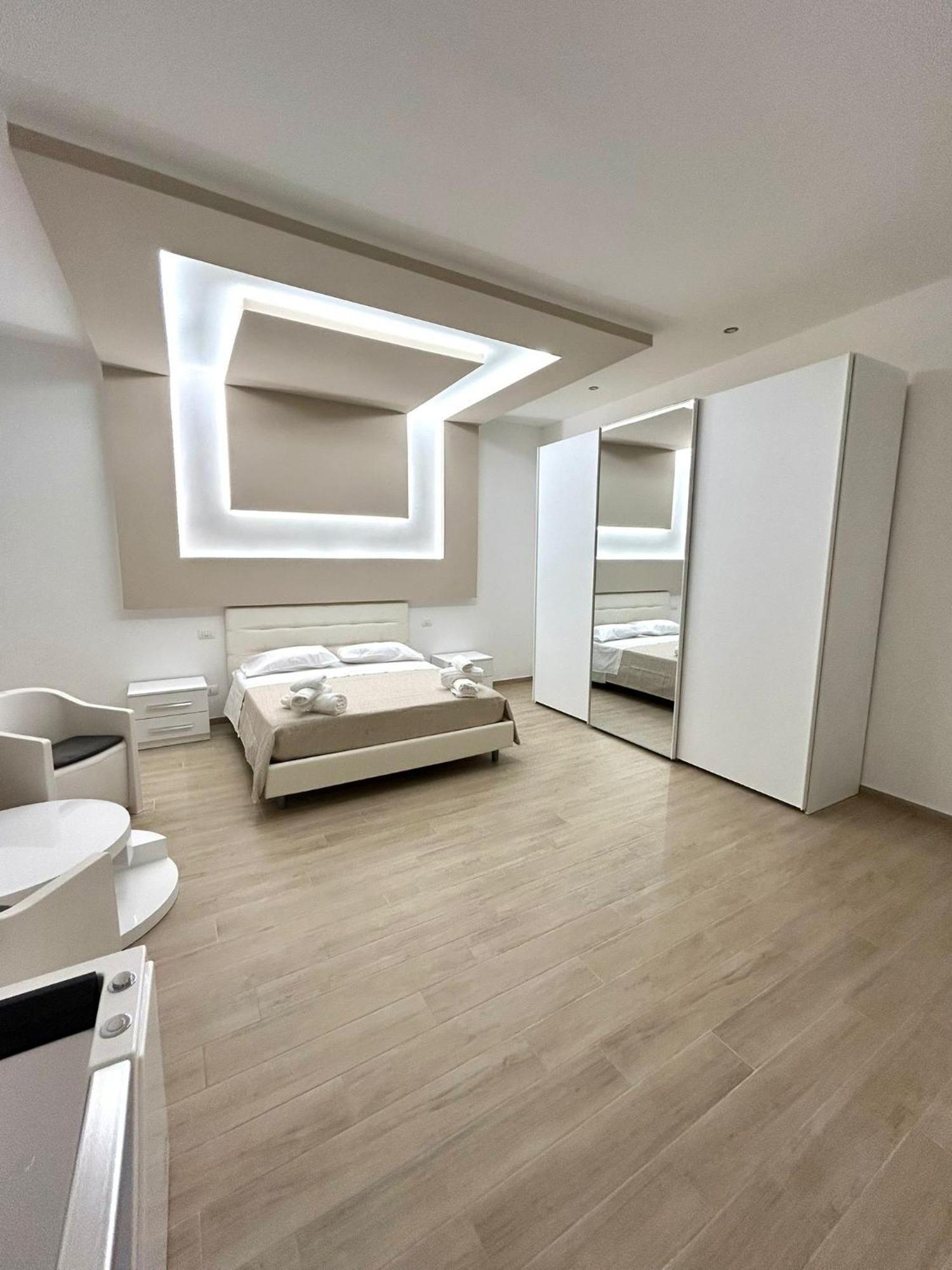 Bed E Suite Domar Brindisi Extérieur photo
