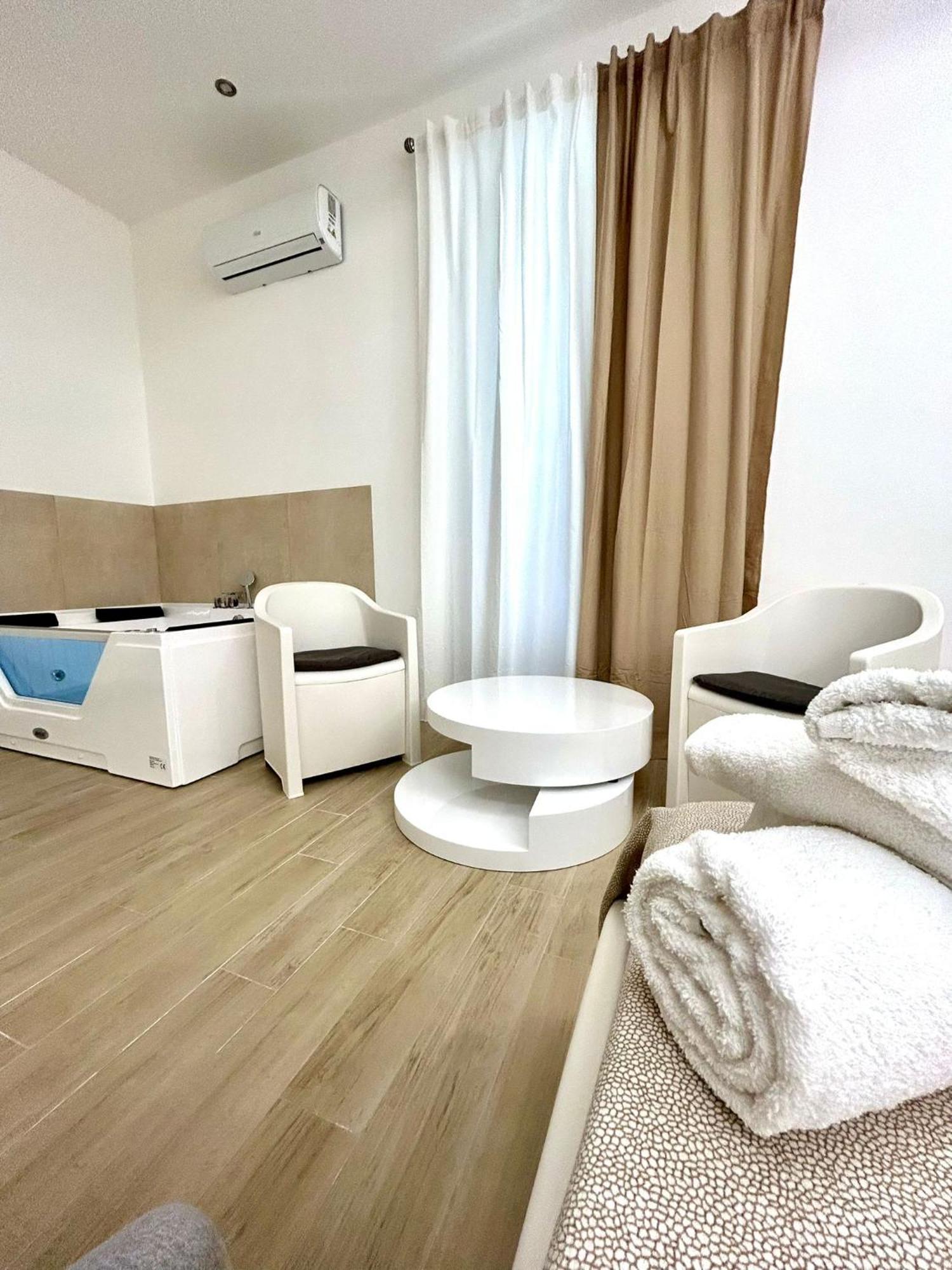 Bed E Suite Domar Brindisi Extérieur photo