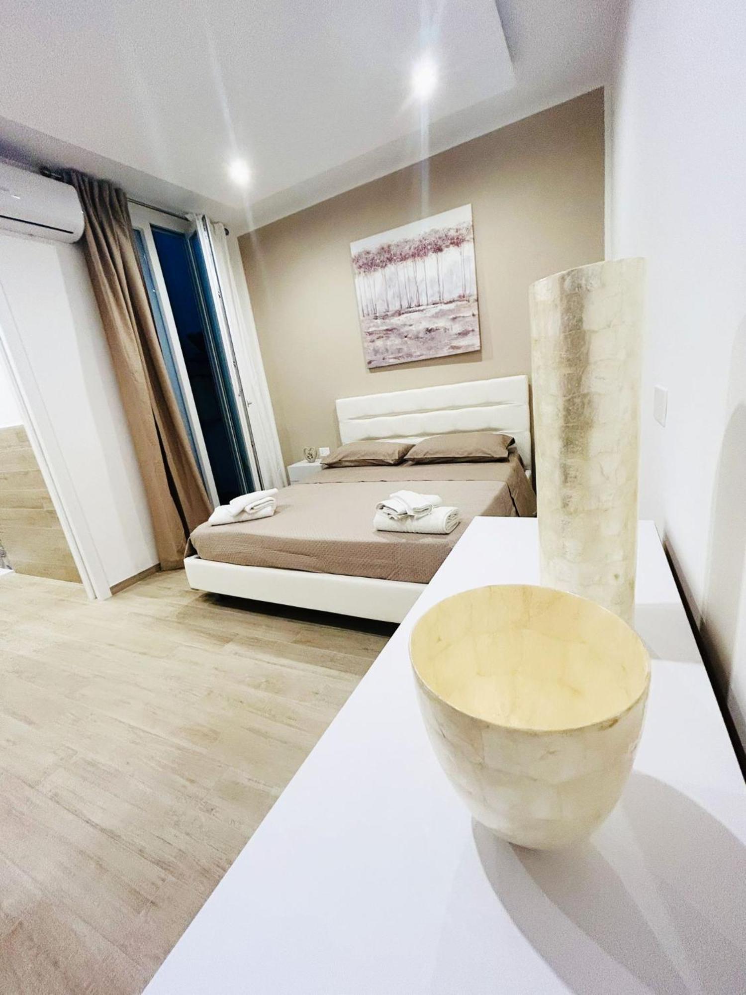 Bed E Suite Domar Brindisi Extérieur photo